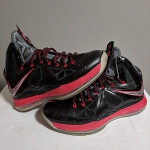 Nike LeBron 10 X basketball bred red black sz 9